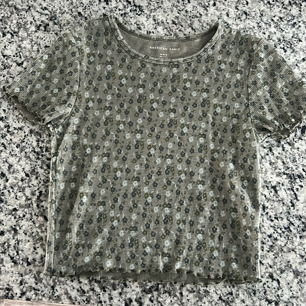 American Eagle short sleeve shirt, size M, floral pattern